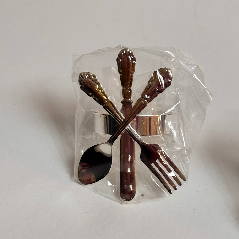 Silver Tone Flatware Napkin Rings Set of 2 Crossed Fork Spoon Knife Design